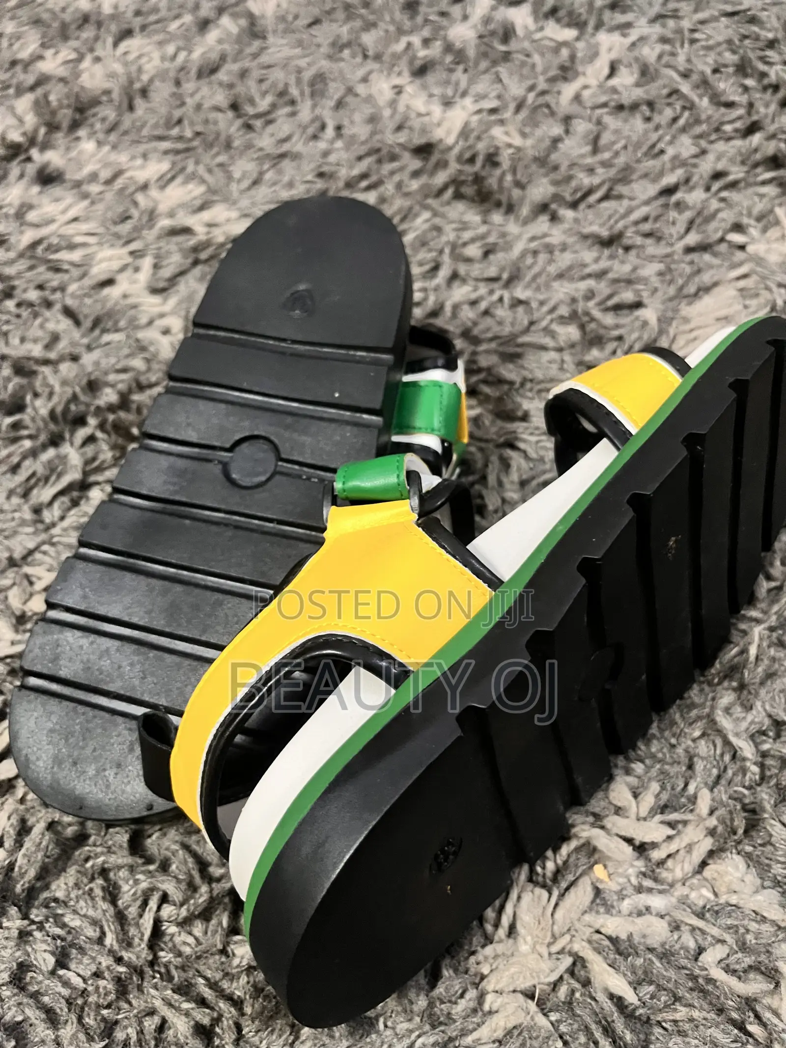 Beautiful Lv Sandals