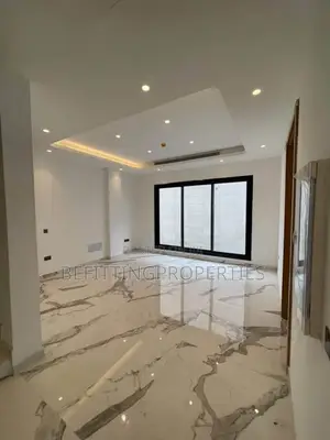 5bdrm Duplex in Banana Island for sale
