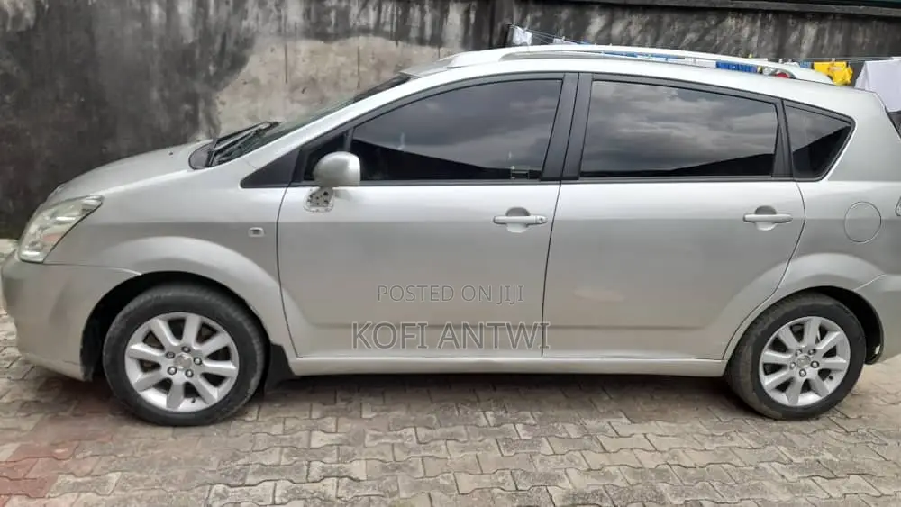 Toyota Corolla Verso 1.8 2007 Silver