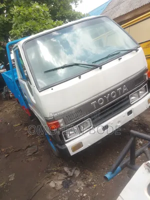 Toyota Dyna 150 Four Tyres With Big Bucket Petrol