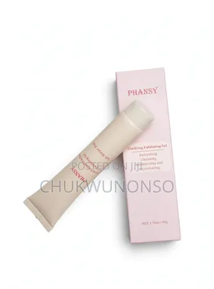 Phansy Clarifying Exfoliating Gel With Walnut Shell 50g
