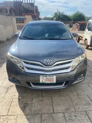 Toyota Venza LE AWD 2013 Gray