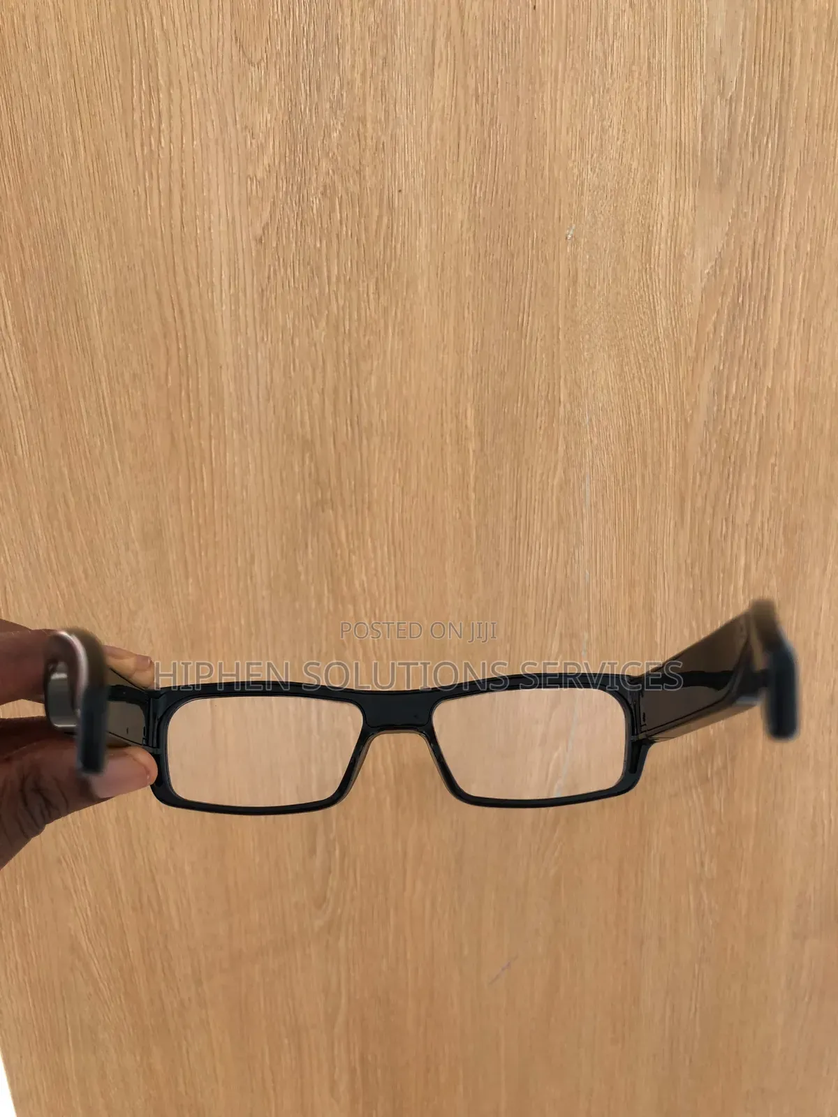 Es
Next-Gen Camera Eyewear