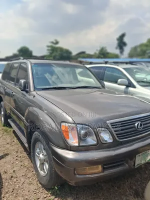 Lexus LX 470 1999 Gold