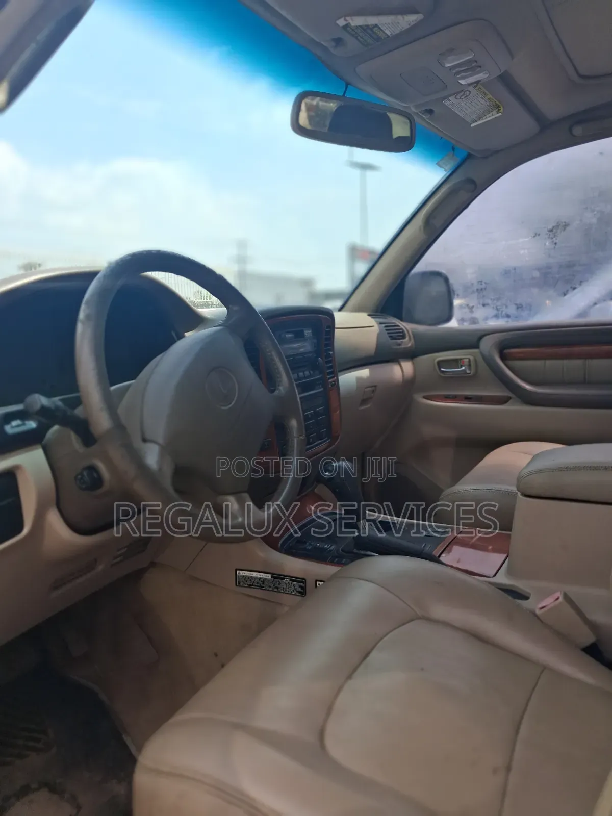 Lexus LX 470 1999 Gold
