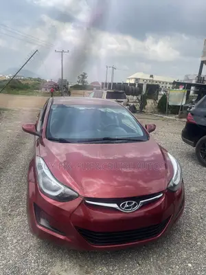 Hyundai Elantra 2014 Red