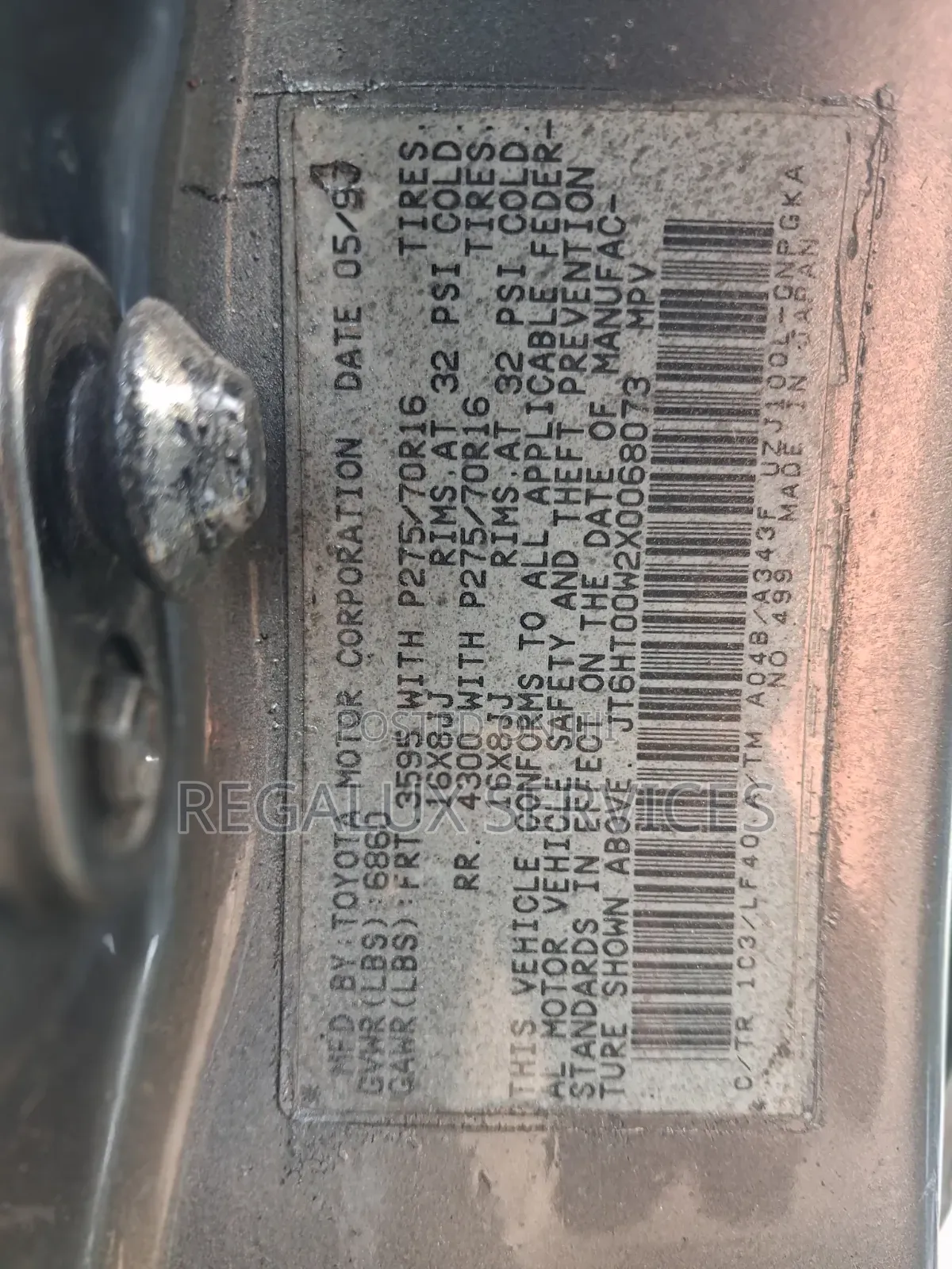 Lexus LX 470 1999 Gold