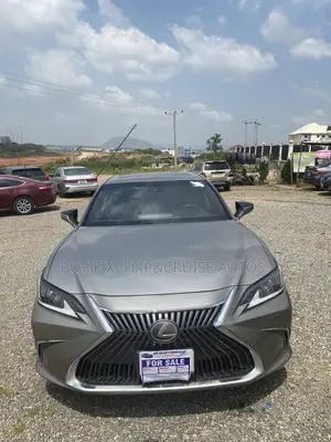 Lexus ES 2019 Gray