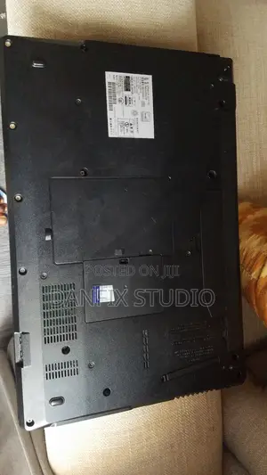 Laptop Fujitsu Lifebook A557 8GB Intel Core i5 SSD 128GB