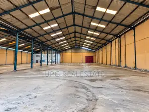 Spacious Warehouse