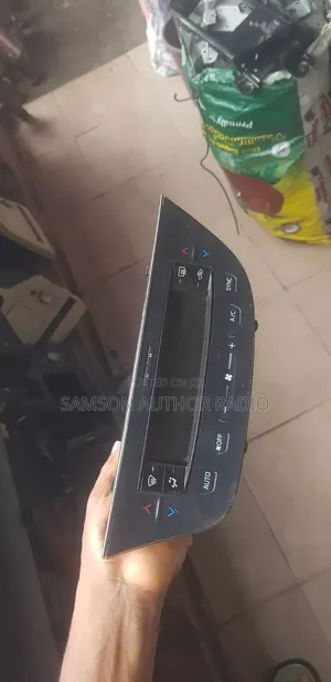 Factory Followcome a.c Control Panel Toyota Avalon 2013-2017