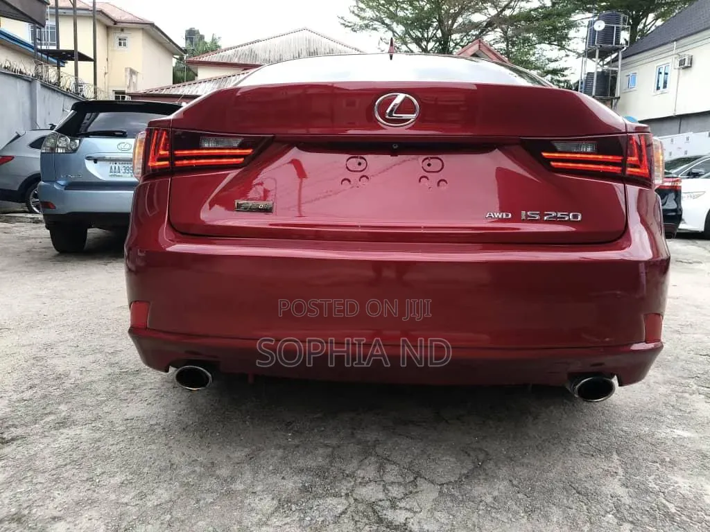 Lexus IS 2015 Red