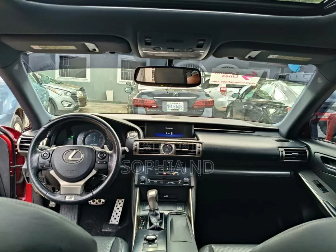 Lexus IS 2015 Red