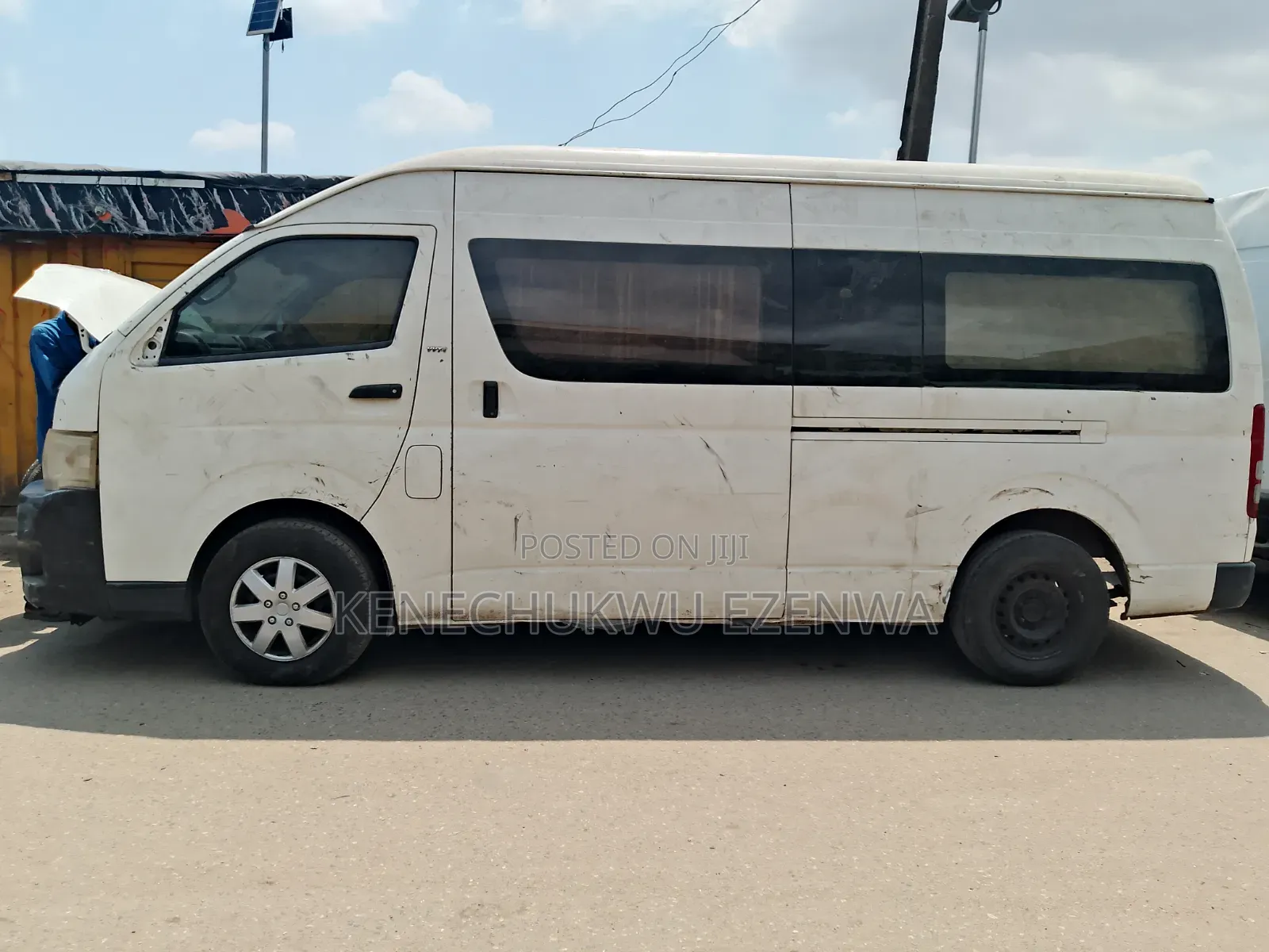 Toyota HiAce 2012 White