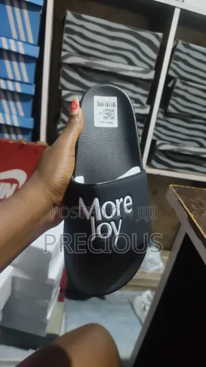 All Kind of Footwears
