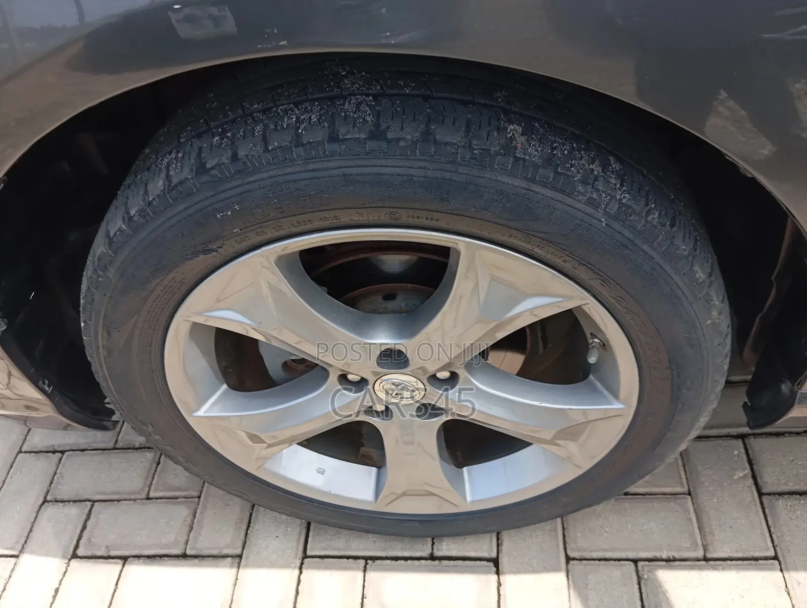 Toyota Venza 2011 Silver