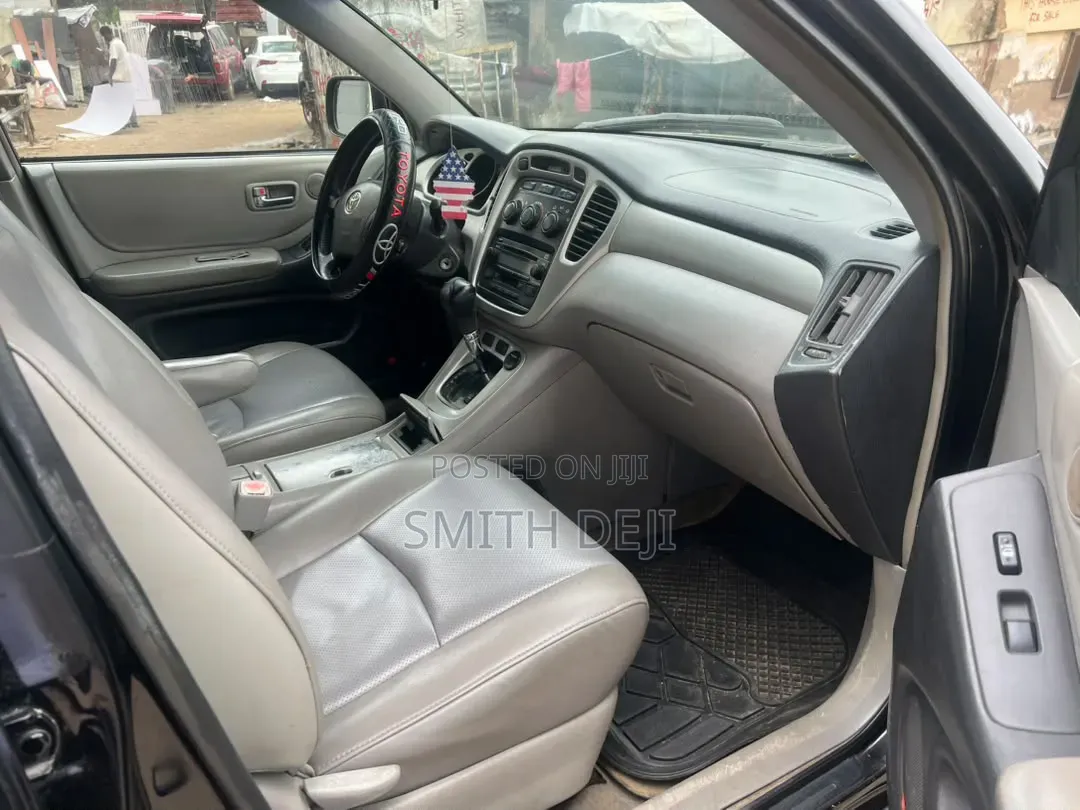 Toyota Highlander 2005 Black