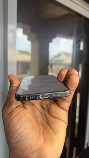 Apple iPhone 16 128 GB Black