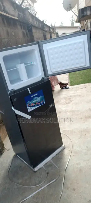 Bring Home the Skyrun 200L Top Mount Refrigerator