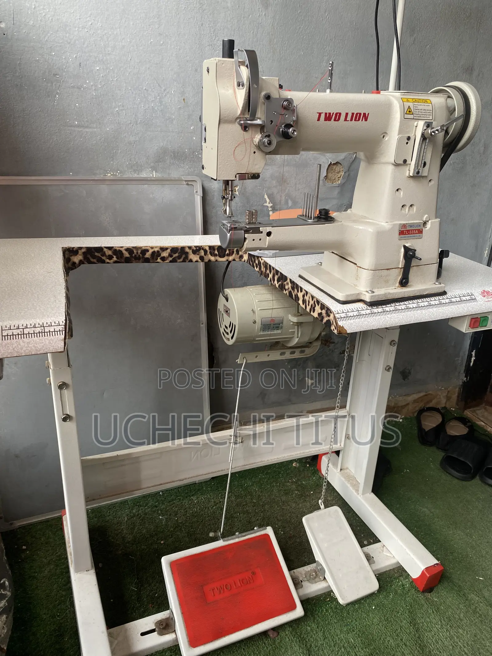 Two Lion Cylinder Bed, Coupling Machine