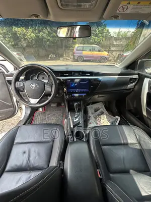 Toyota Corolla 2015 White