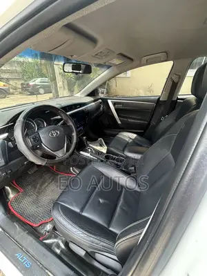Toyota Corolla 2015 White