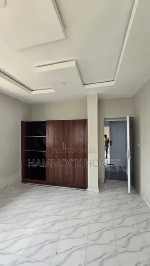 2bdrm Apartment in Adenuga Estate, Bodija for rent
