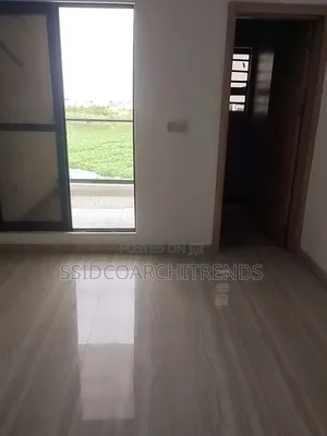 4bdrm Duplex in Call To Access, Chevron for rent