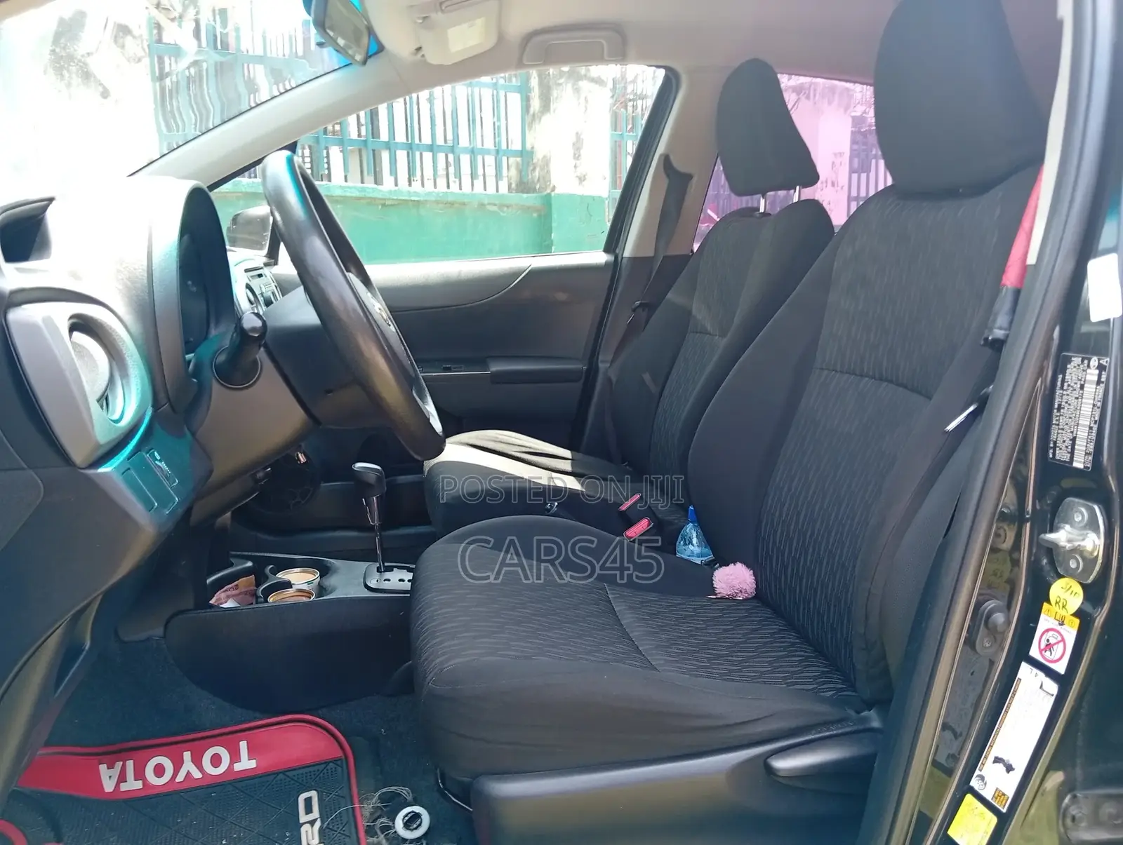 Toyota Yaris 2014 Black