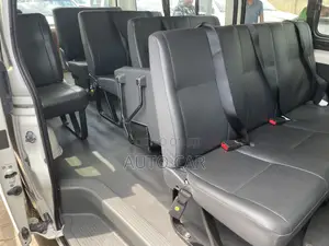 Toyota HiAce 2014 White