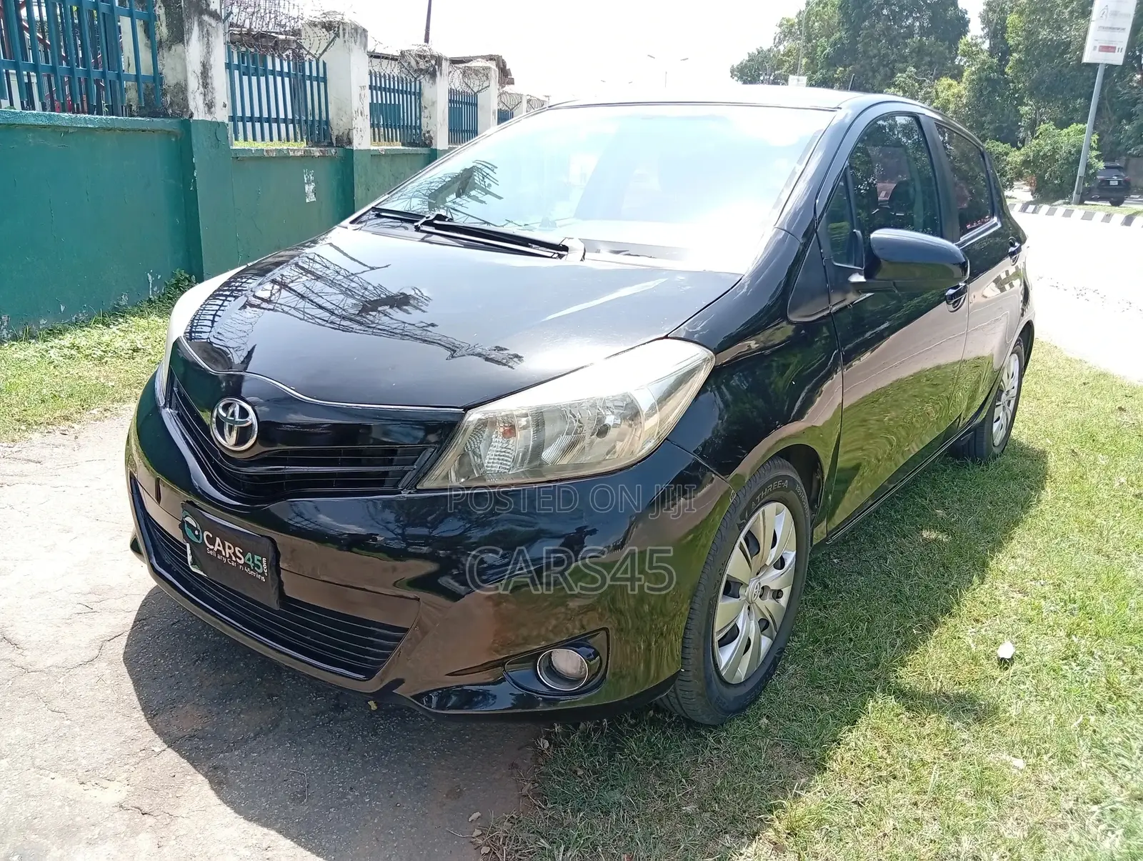 Toyota Yaris 2014 Black