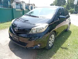 Toyota Yaris 2014 Black