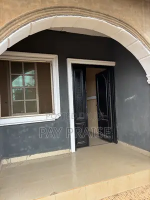 2bdrm Apartment in Ita Oluwo for rent