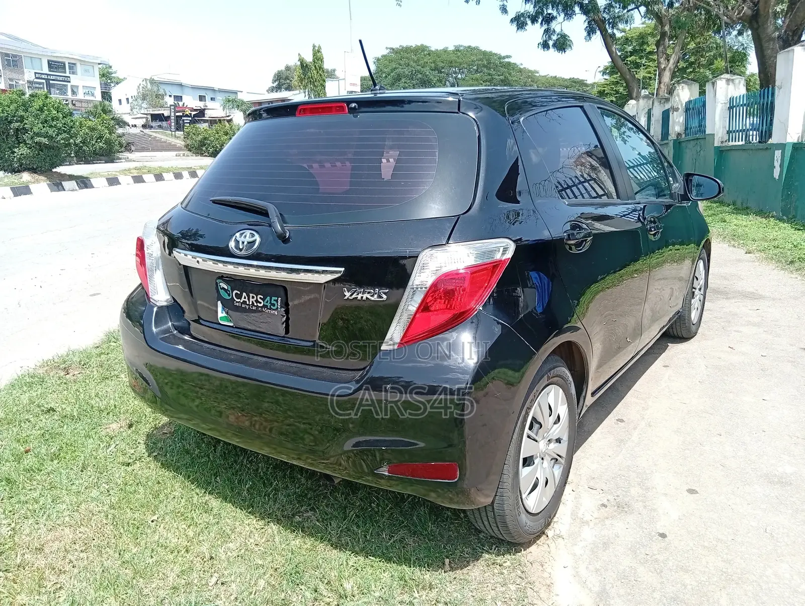 Toyota Yaris 2014 Black