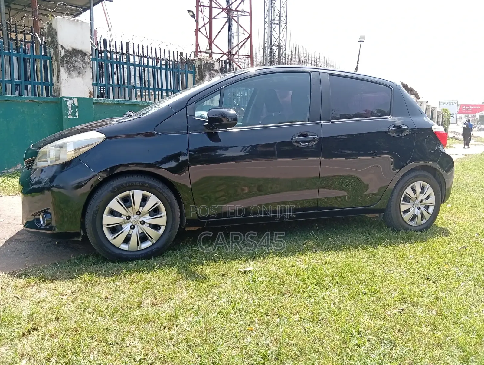 Toyota Yaris 2014 Black