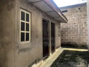 1bdrm Room & Parlour in Covenant 2 Estate, Obafemi-Owode for rent