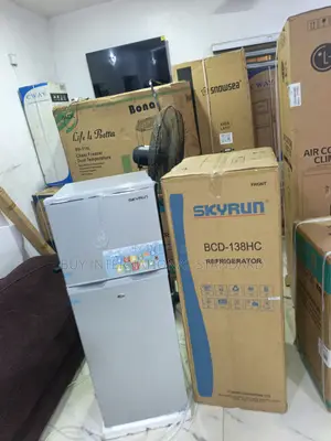 Skyrun 138 Litres Refrigerator for Convenient Household Cooling