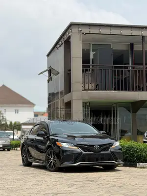 Toyota Camry SE 2021 Black