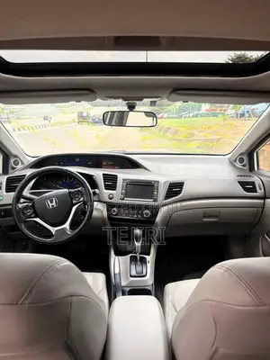 Honda Civic 2012 White