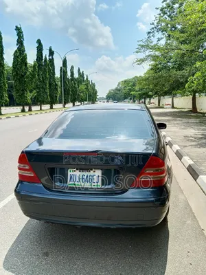 Mercedes-Benz C300 2006