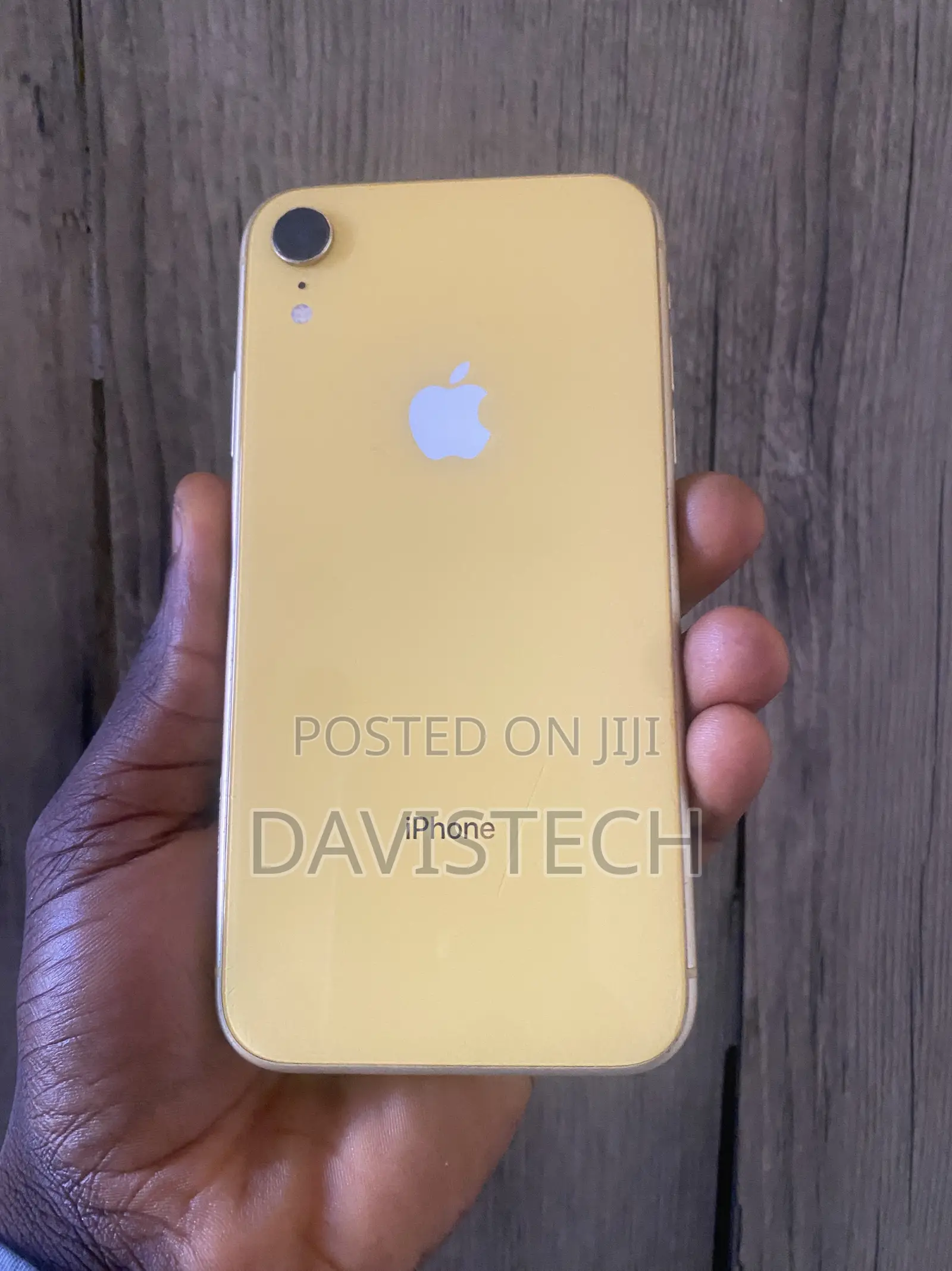 Apple iPhone XR 64 GB Yellow
