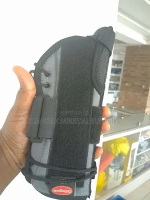 Adjustable Orthopedic Wrist and Thumb Brace