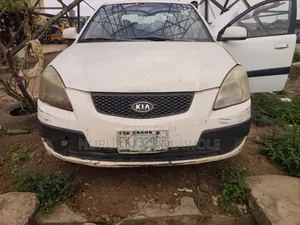 Kia Rio 1.4 2008 Off white