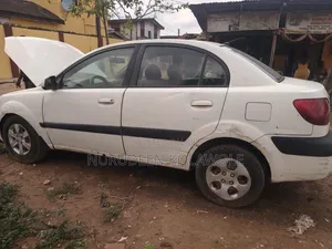 Kia Rio 1.4 2008 Off white