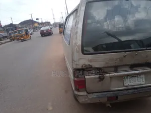 Bus 1996 Silver