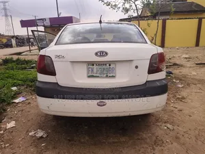Kia Rio 1.4 2008 Off white