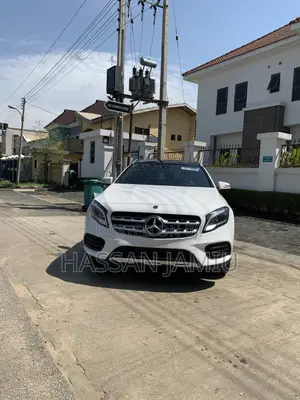 Mercedes-Benz GLA 250 2020 White