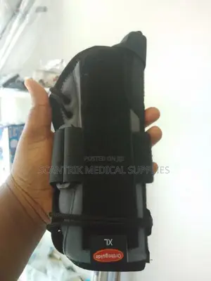 Medical Wrist Immobilizer With Thumb Support