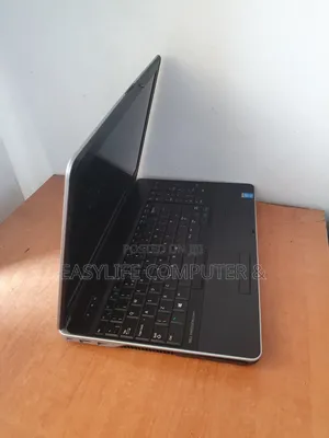 Laptop Dell Precision M2800 8GB Intel Core i7 HDD 250GB