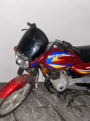New Bajaj Boxer 125 2025 Red